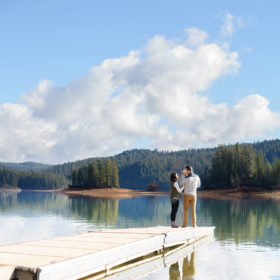 Scenic Family Photos Landscape by Lake in Pollock Pines