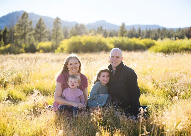 tahoe photographer taking family photos in the mountains during fall